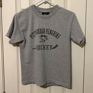 Pittsburgh Penguins Hockey youth medium grey t-shirt